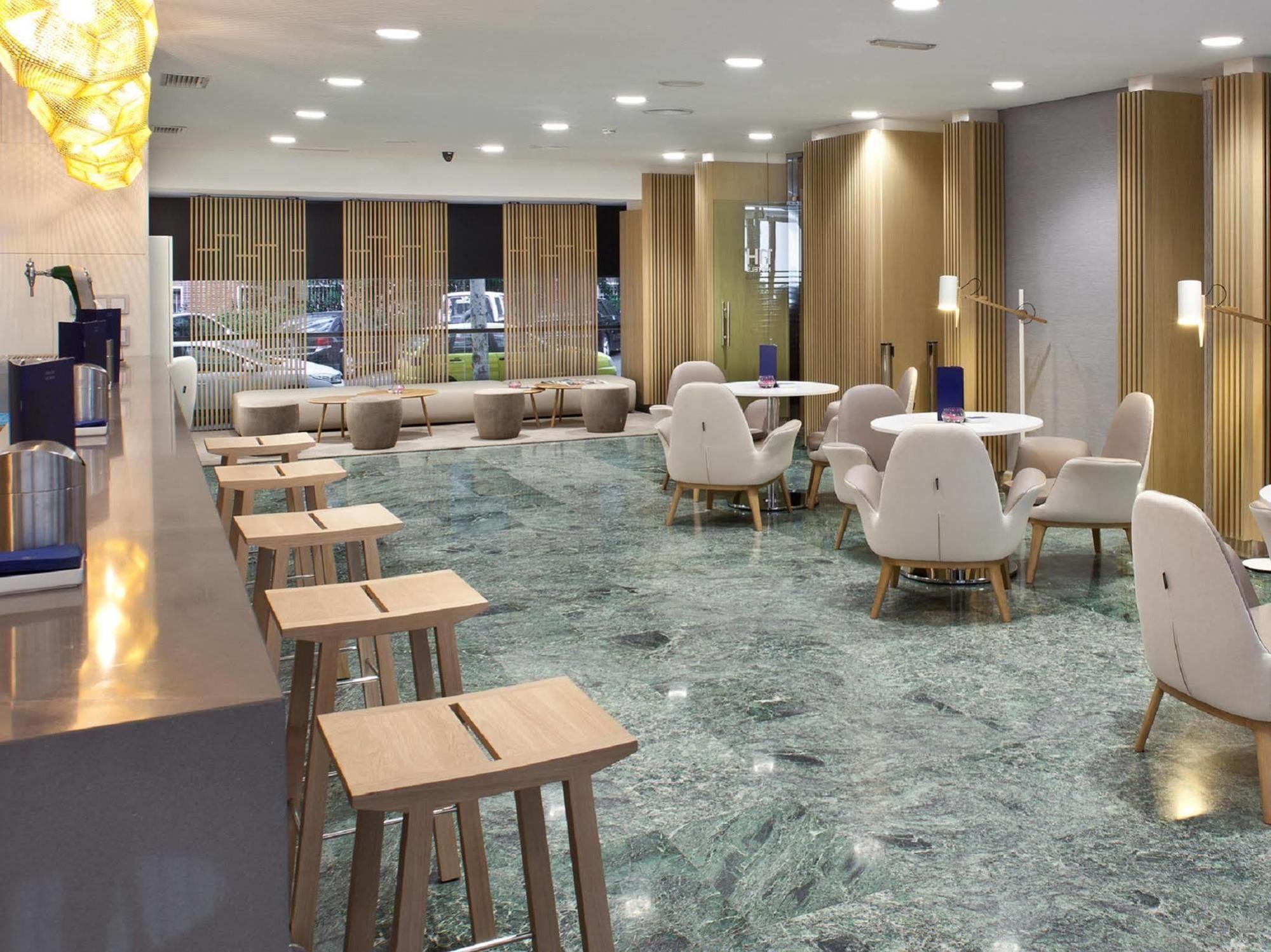 Nh Madrid Ventas Hotel Exterior photo
